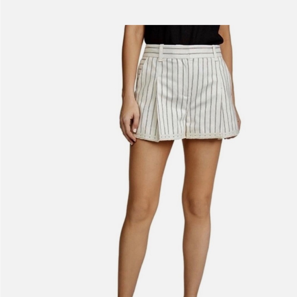 Rag&Bone Millie shorts.   Pleated Pinstriped shorts. Size 8